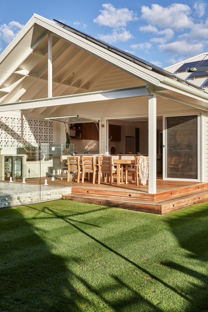 the,rear,backyard,area,of,a,newly,completed,family,home