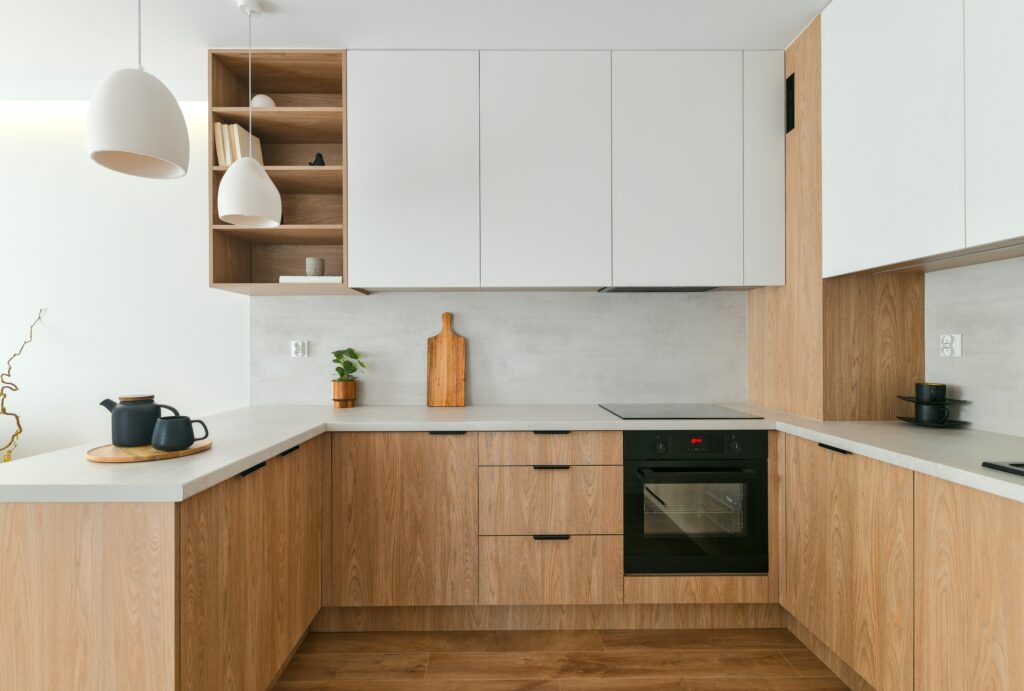 photo,of,minimalist,japandi,fitted,kitchen,with,wood,and,white